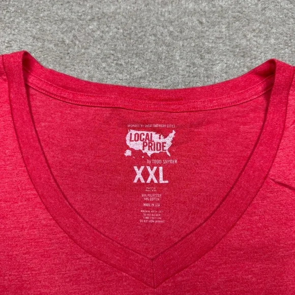 Todd Snyder x Local Pride T Shirt Womens Size 2XL XXL Red V Neck Short S… - Picture 2 of 7